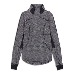 Lululemon base runner half-zip size 6 VGUC